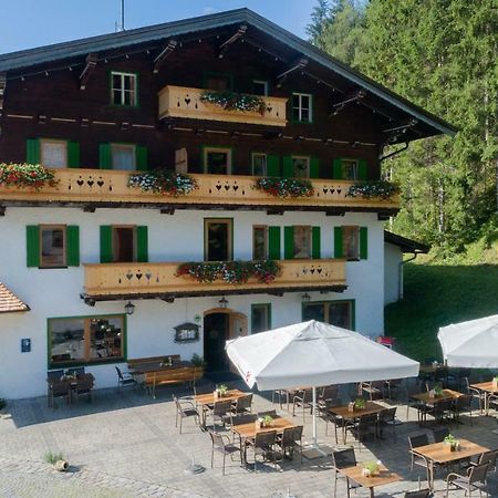 ホテル Gasthof St. Adolari ザンクト・ウルリッヒ・アム・ピラーゼー エクステリア 写真