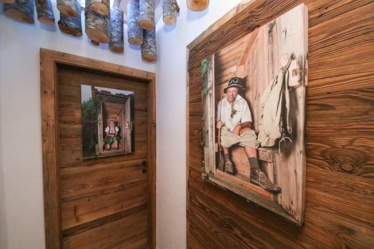 ホテル Gasthof St. Adolari ザンクト・ウルリッヒ・アム・ピラーゼー エクステリア 写真